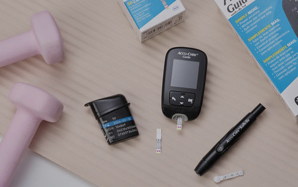 한국로슈진단 아큐첵 웹사이트 화면